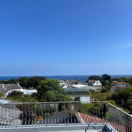 Bonjour Guest House Braye Экстерьер фото